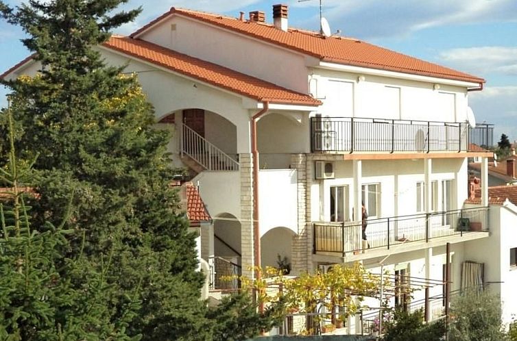 Appartement mit Balkon, für fünf Personen