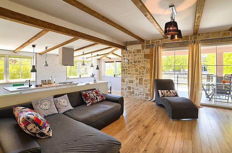 Vakantiehuis Ferienvilla 'Villa Nikolina' mit privatem Pool
