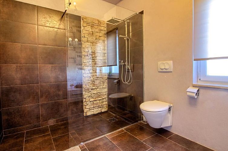 Vakantiehuis Ferienvilla 'Villa Nikolina' mit privatem Pool
