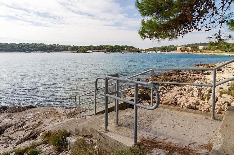 Appartement Wohnung in Stoja mit Grill