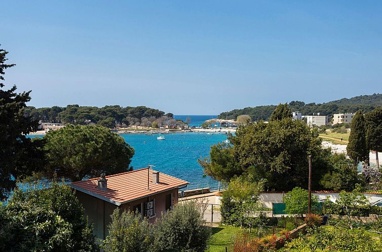 Appartement in Pula und Nah am Strand