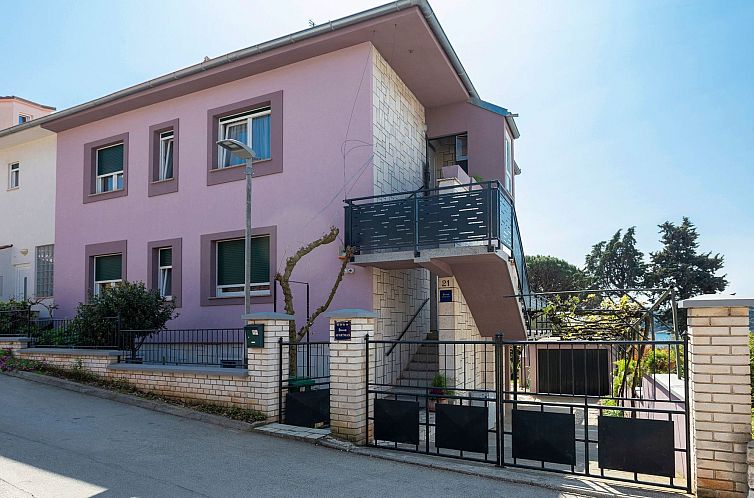Appartement in Pula und Nah am Strand