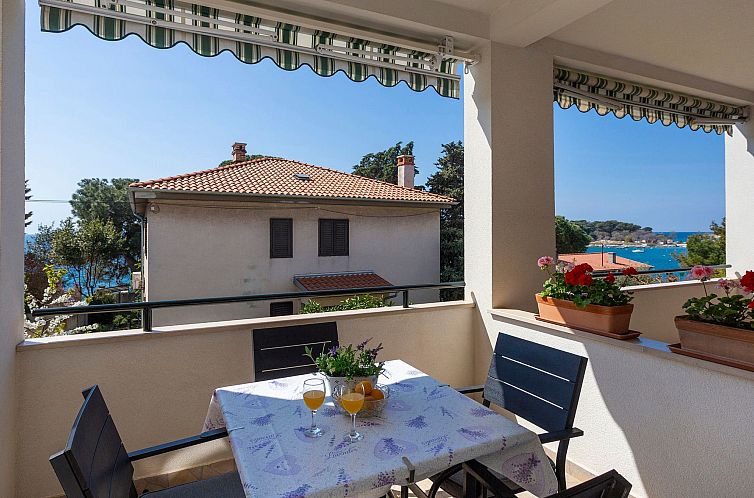 Appartement Appartement in Stoja mit Terrasse