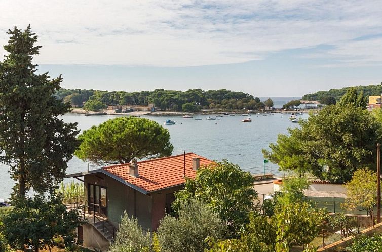 Appartement Appartement in Stoja mit Terrasse