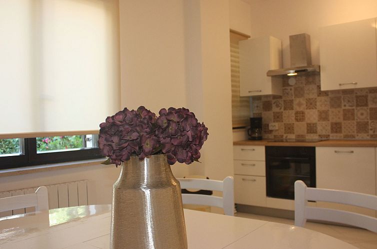 Appartement Geräumige charmante Wohnung in der Nähe des Me