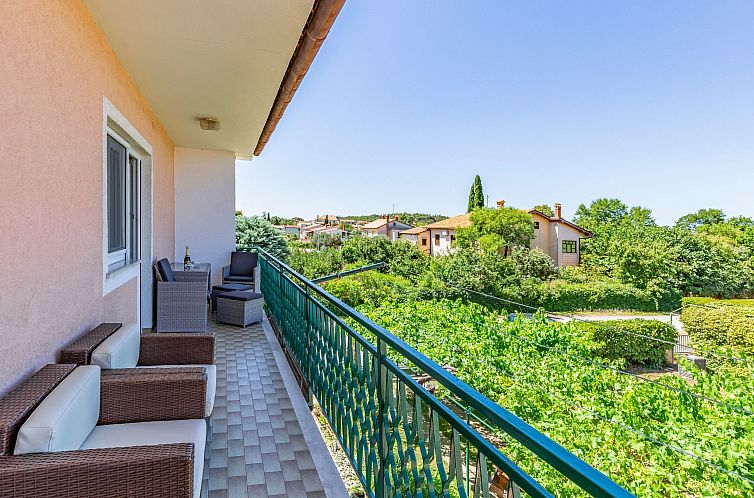 Vakantiehuis mit Terrasse