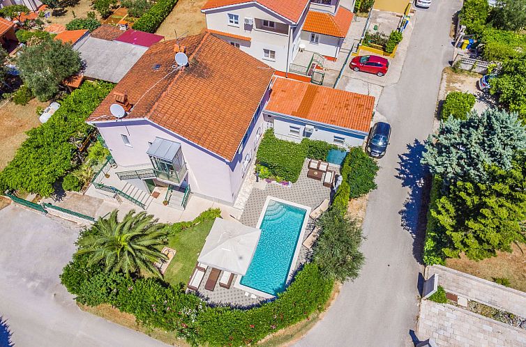 Vakantiehuis mit Terrasse