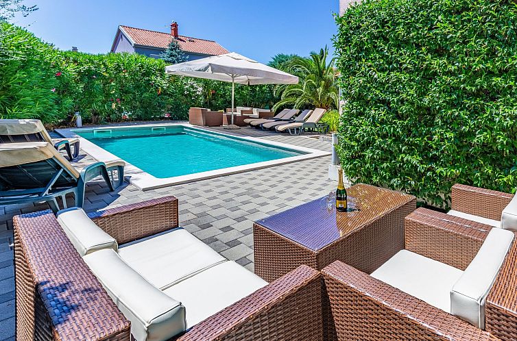 Vakantiehuis mit Terrasse