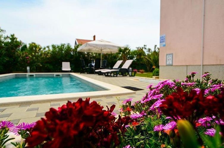 Vakantiehuis mit Terrasse