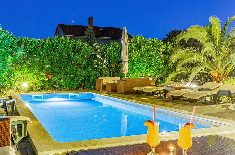 Vakantiehuis mit Terrasse