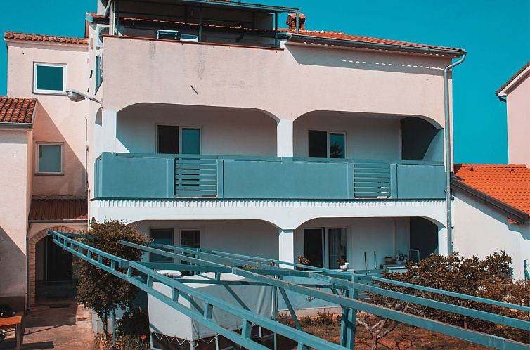 Appartement Deh 7, Dorf Štinjan