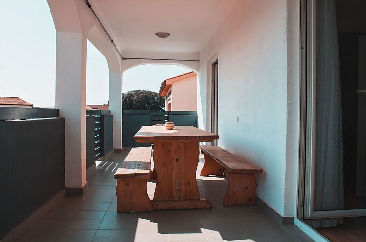 Appartement Deh 7, Dorf Štinjan