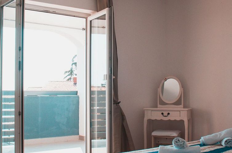 Appartement Deh 7, Dorf Štinjan