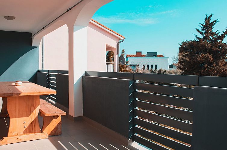 Appartement Deh 7, Dorf Štinjan