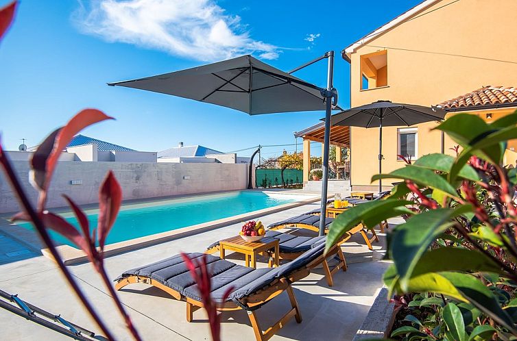 Unterkunft 10109192 - Ferienhaus Istrien - Vakantiehuis Villa Buzdonka