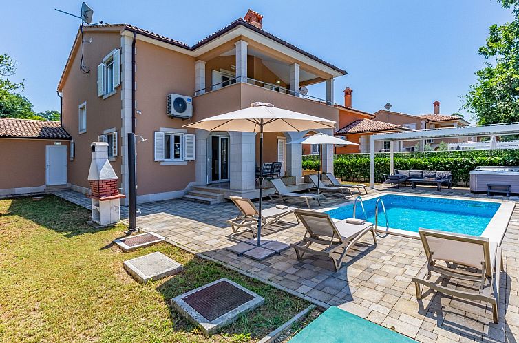 Vakantiehuis Villa Lotus 13G