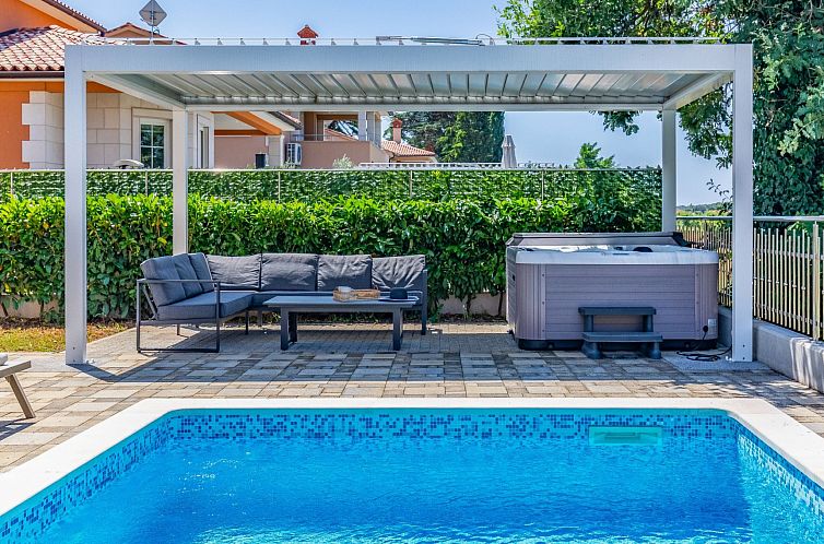 Vakantiehuis Villa Lotus 13E
