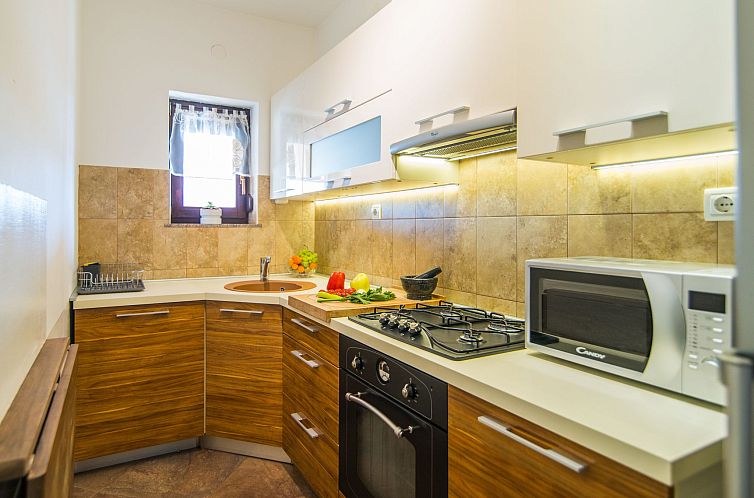 Vakantiehuis Ferienvilla mit Pool in Pula