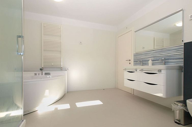 Vakantiehuis Ferienvilla mit privatem Pool