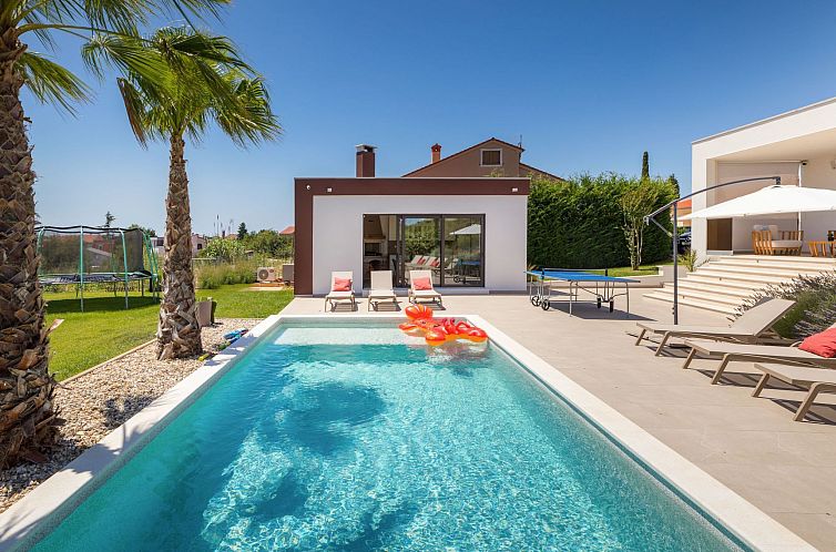 Vakantiehuis Villa Grofica, beheizter Pool, Taverne, Strandn