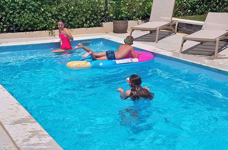 Vakantiehuis Hacienda Matea - Oase der Romantik in Strandnä