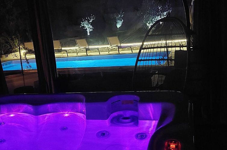 Vakantiehuis Hacienda Matea - Oase der Romantik in Strandnä