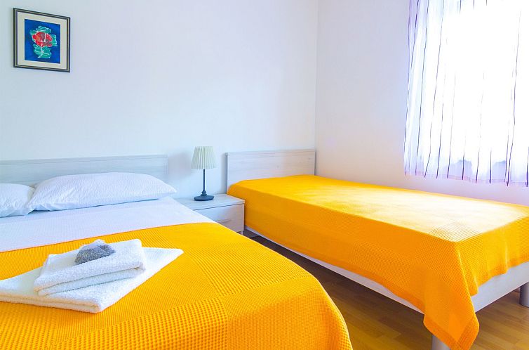 Appartement Gemütliche Wohnung mit Gartenblick