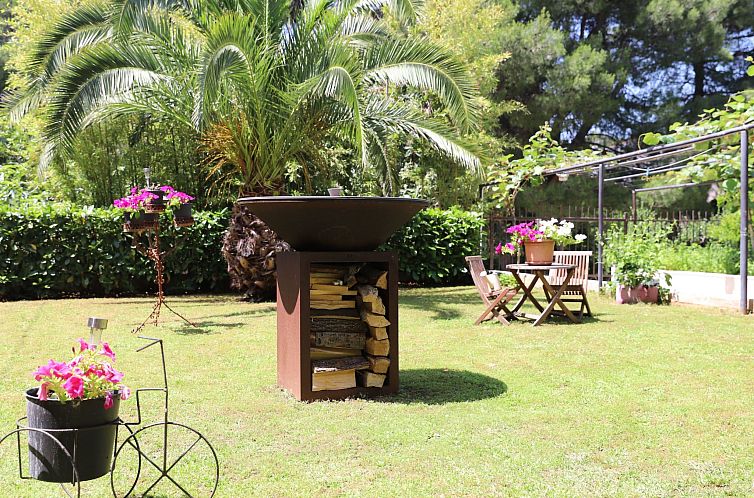 Appartement Gemütliche Wohnung mit Gartenblick