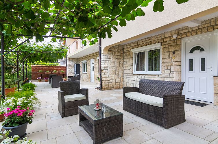 Appartement Gemütliche Wohnung mit Gartenblick