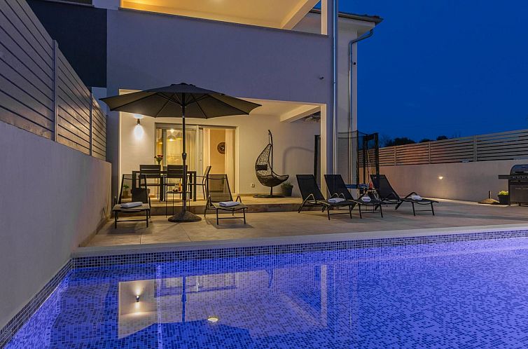 Vakantiehuis Villa Ema und Ana