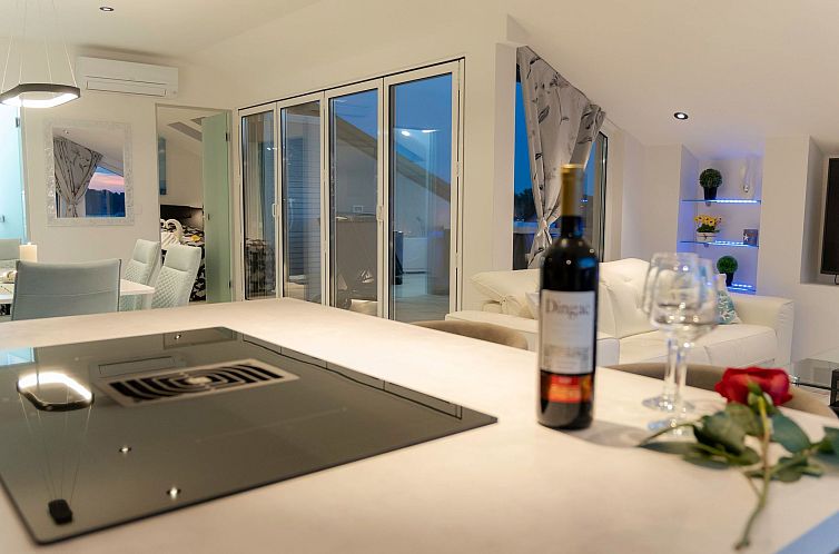 Appartement Schöne Wohnung in Vrsar mit Großer Terrasse