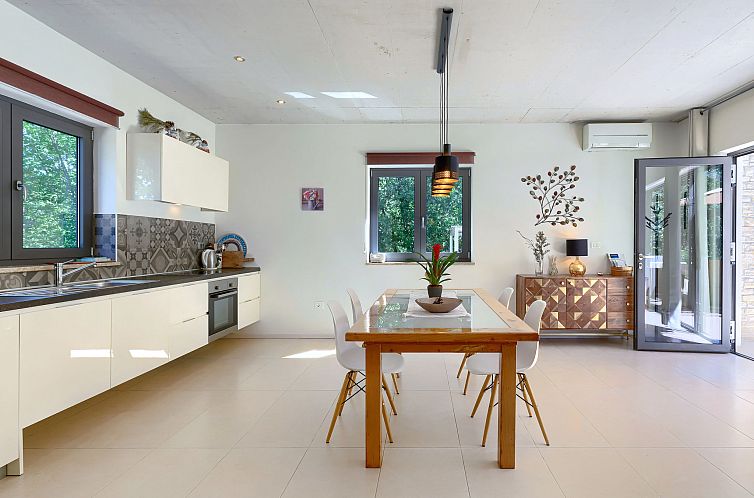 Vakantiehuis Villa Frleti