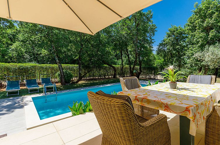 Vakantiehuis Villa Frleti