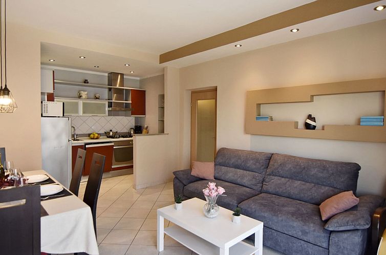 Appartement Große Wohnung in Umag mit Terrasse und Grill