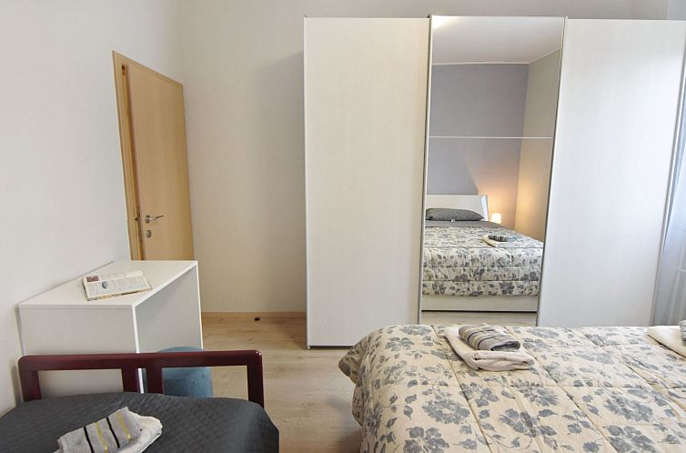 Appartement Große Wohnung in Umag mit Terrasse und Grill