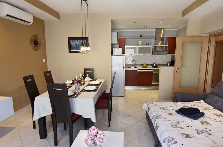 Appartement Große Wohnung in Umag mit Terrasse und Grill