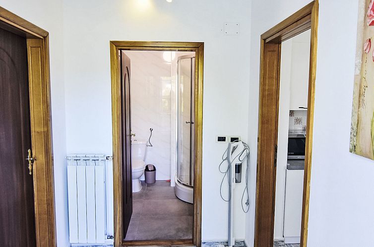 Appartement Klimatisierte Wohnung in Valica mit Großem Gart