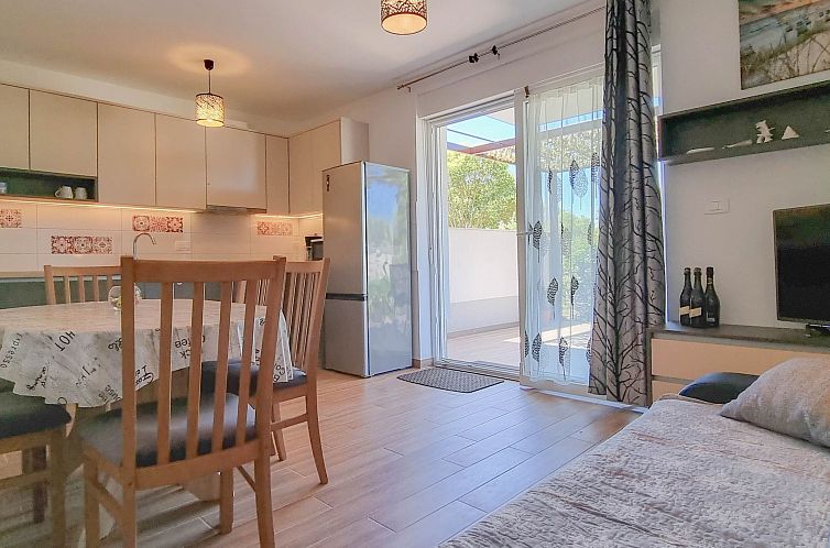 Verblijf 10111969 - Appartement Istrie - Appartement Antonio - Apartment mit Terrasse für 4-5 Person