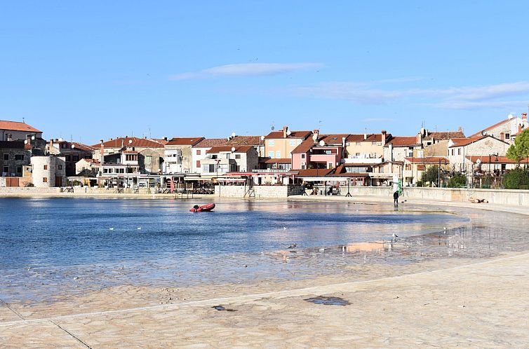Appartement Geräumige Unterkunft in Punta Umag in Strandnä
