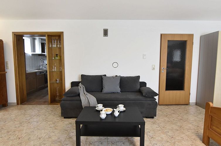 Appartement Geräumige Kellerwohnung in der Nähe von Umag