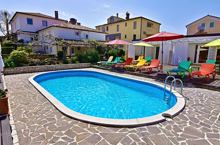 Appartement Apartment Nika1 Umag mit Pool und Whirlpool 400 