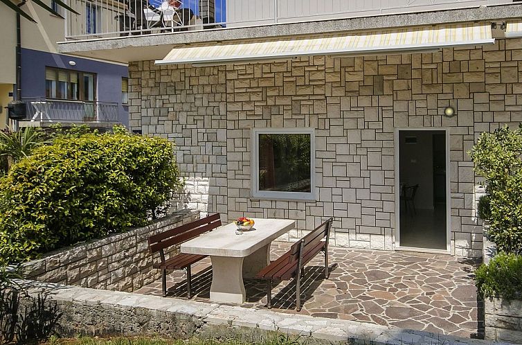 Appartement Apartment Nika1 Umag mit Pool und Whirlpool 400 
