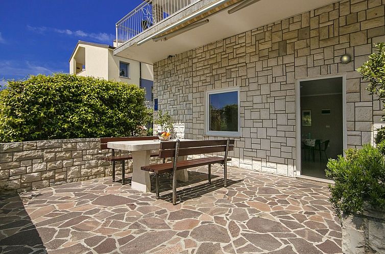 Appartement Apartment Nika1 Umag mit Pool und Whirlpool 400 