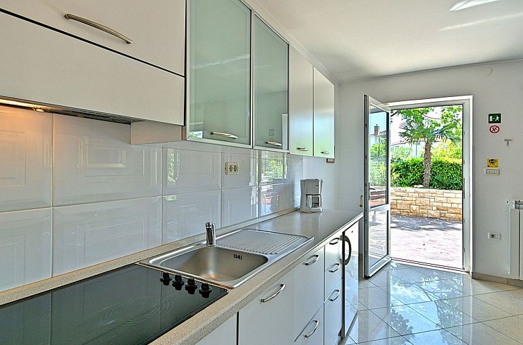 Appartement Apartment Nika1 Umag mit Pool und Whirlpool 400 