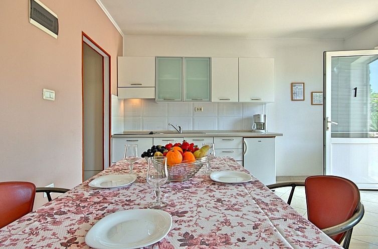 Appartement Apartment Nika1 Umag mit Pool und Whirlpool 400 