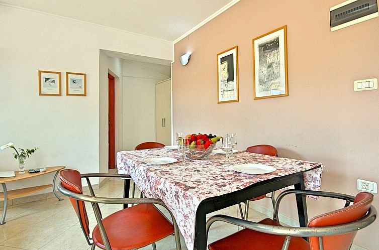 Appartement Apartment Nika1 Umag mit Pool und Whirlpool 400 