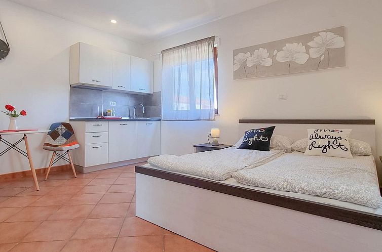 Appartement Studio-Wohnung "Dani 2" mit Terrasse