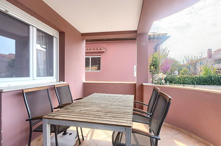 Appartement Wohnung in Fažana mit gemeinsamem Pool und Gart