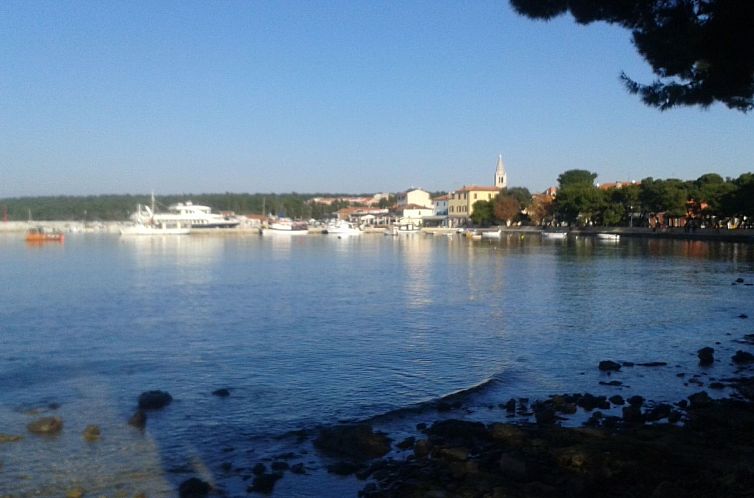 Appartement Wohnung in Fažana mit gemeinsamem Pool und Gart