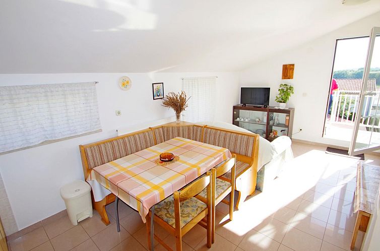 Appartement "Krešo" mit Balkon